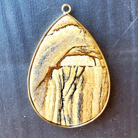 New Picture Jasper Gold Wrapped Teardrop Pendant - Picture 8 of 9